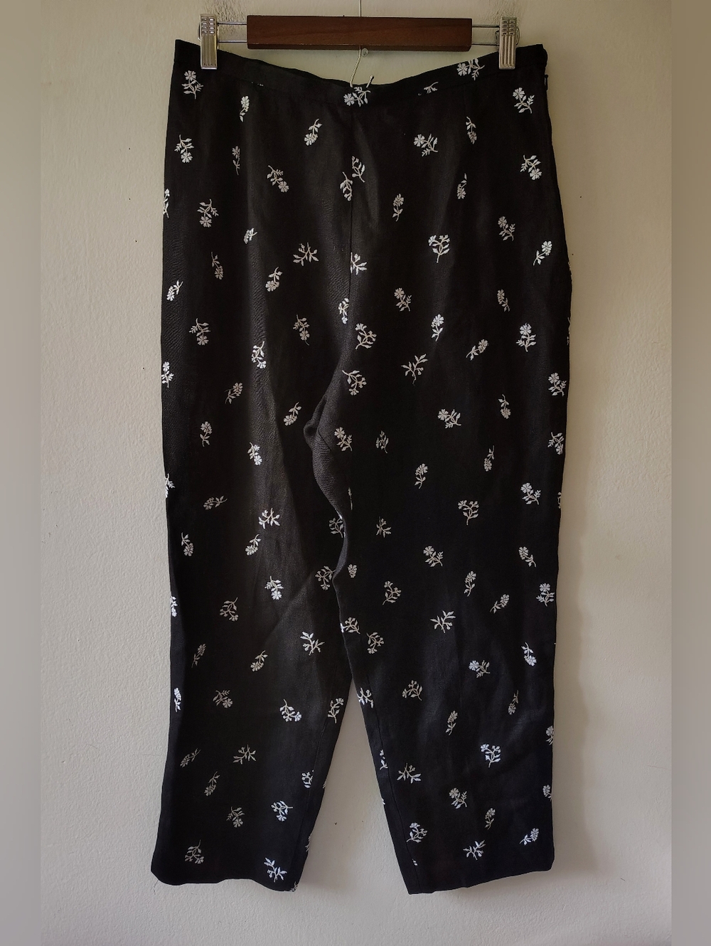 Talbots Black Crop Pants 12 Irish Linen Floral Coastal Boho Lagenlook Casual